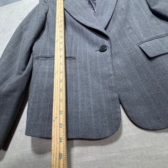 Kasper Gray Pinstripe Blazer 6P Single Button Tailored Lined Classic Career - Picture 6 of 7